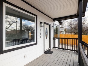 2308 Santa Maria St in Austin, TX - Building Photo - Building Photo