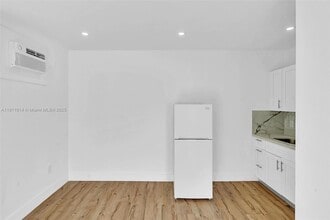 1623 NW 16th Terrace in Miami, FL - Building Photo - Building Photo