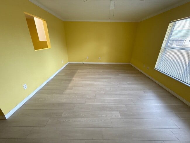 1910 NW 12th Ave, Unit B in Crystal River, FL - Building Photo - Building Photo