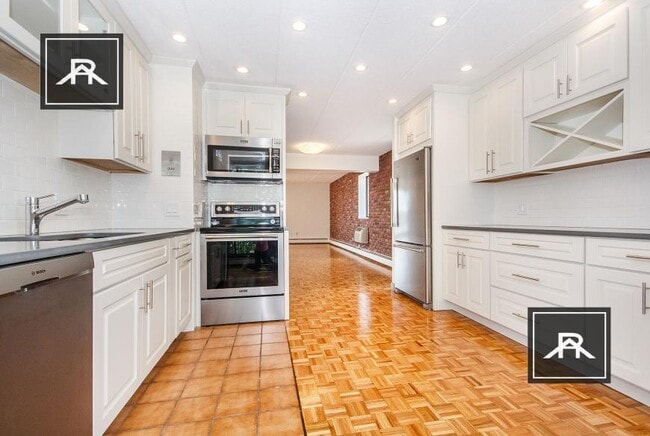 property at 33 Harris St