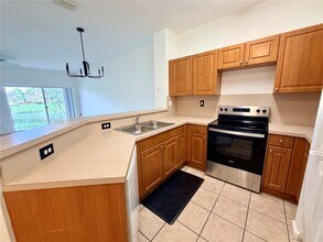 5747 Isles Cir in Tamarac, FL - Building Photo - Building Photo