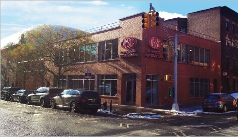 96-110 Boerum Pl in Brooklyn, NY - Building Photo