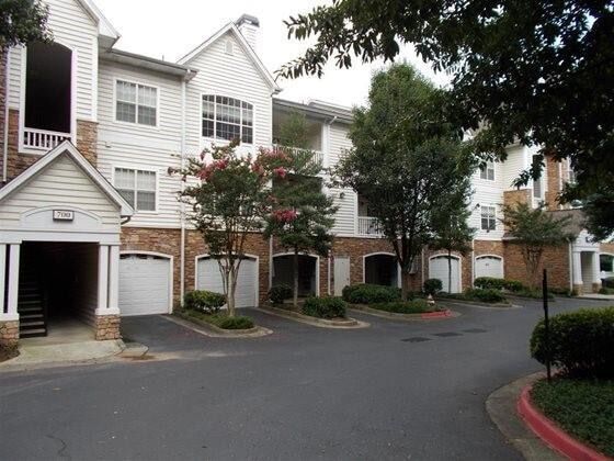 6210 Peachtree Dunwoody Rd, Unit 10-206 in Sandy Springs, GA - Building Photo