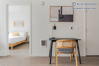 17675 NE 69th Ct in Redmond, WA - Building Photo - Building Photo