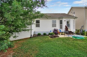 404 Tailfeather Dr in Belleville, IL - Building Photo - Building Photo