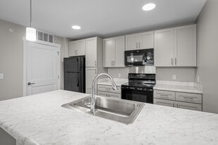 Reserve at Spencer in St. Peters, MO - Building Photo