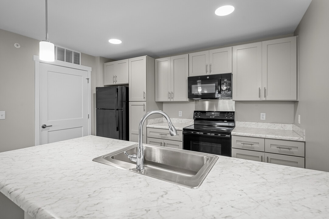 Reserve at Spencer in St. Peters, MO - Building Photo