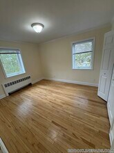 72 St Paul St in Cambridge, MA - Foto de edificio - Building Photo