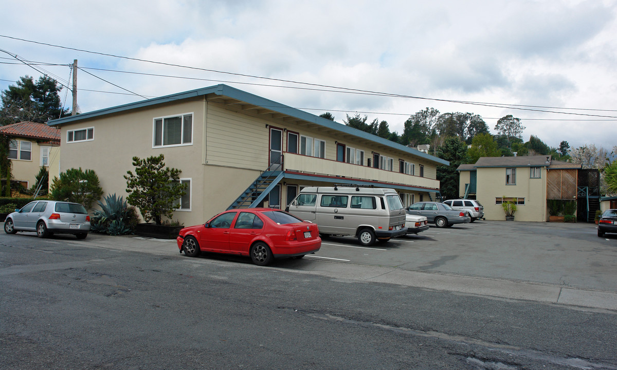 12-14 Evergreen Ave in Mill Valley, CA - Building Photo