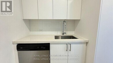 30-1030 Tretti Wy in Toronto, ON - Building Photo - Building Photo