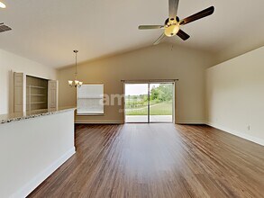 310 Anorak St in Groveland, FL - Building Photo - Building Photo