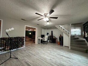 6808 Canton Ave in Lubbock, TX - Building Photo - Building Photo