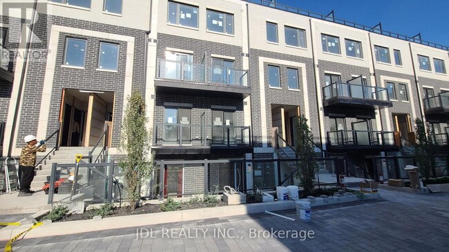 3427-C23427 Sheppard Ave E