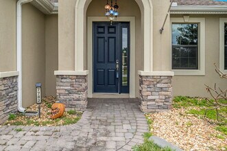 7782 Paragrass Ave in Melbourne, FL - Foto de edificio - Building Photo