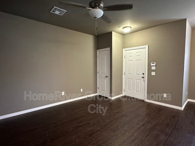 916 SW 91st St in Oklahoma City, OK - Building Photo - Building Photo