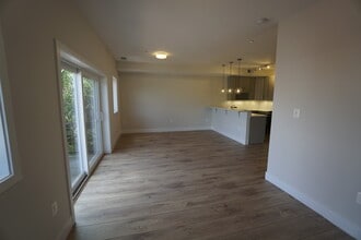 2605 11th St NW, Unit A in Washington, DC - Foto de edificio - Building Photo