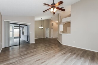 11320 Silverleaf Ct in Riverview, FL - Foto de edificio - Building Photo