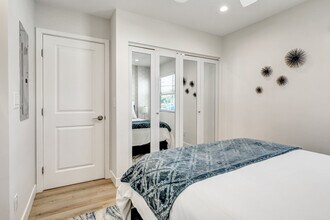 940 Law St in San Diego, CA - Building Photo - Building Photo