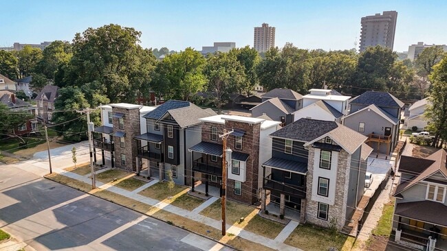 property at 316 S Hampton Ave