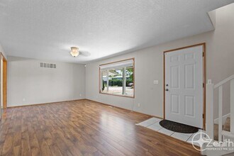 2702 NW 108th St in Vancouver, WA - Building Photo - Building Photo