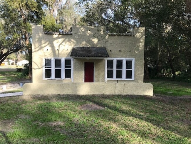 property at 315 Winslow Ave