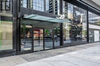 20-620 Edward St in Toronto, ON - Building Photo - Building Photo