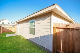 2541 Grayling Dr in Shenandoah, TX - Building Photo - Building Photo
