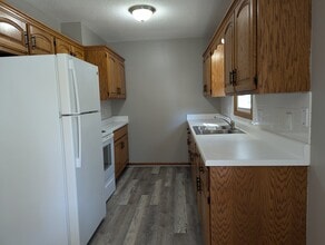 1431 Spartan Ave in Albert Lea, MN - Building Photo - Building Photo