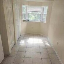 3730 N Jog Rd in Royal Palm Beach, FL - Building Photo - Building Photo
