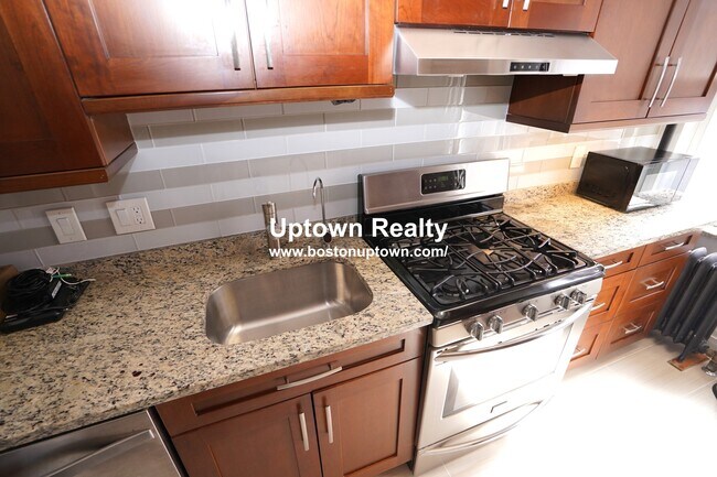 72 Strathmore Rd, Unit 1B in Boston, MA - Building Photo - Building Photo