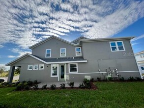 6927 Nemours Pkwy in Orlando, FL - Building Photo - Building Photo