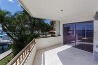 1632 S Bayshore Ct in Miami, FL - Building Photo - Building Photo