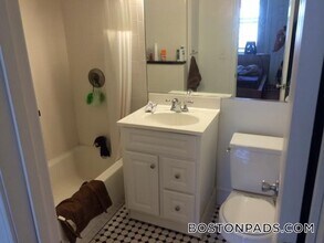 64 Hemenway St, Unit 5 in Boston, MA - Building Photo - Building Photo