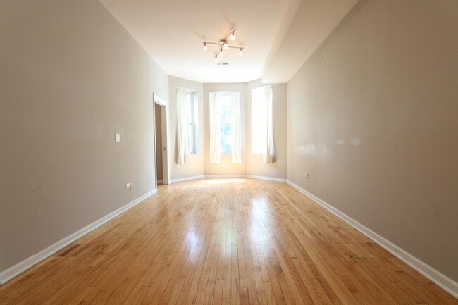 1438 W Flournoy St in Chicago, IL - Building Photo - Building Photo