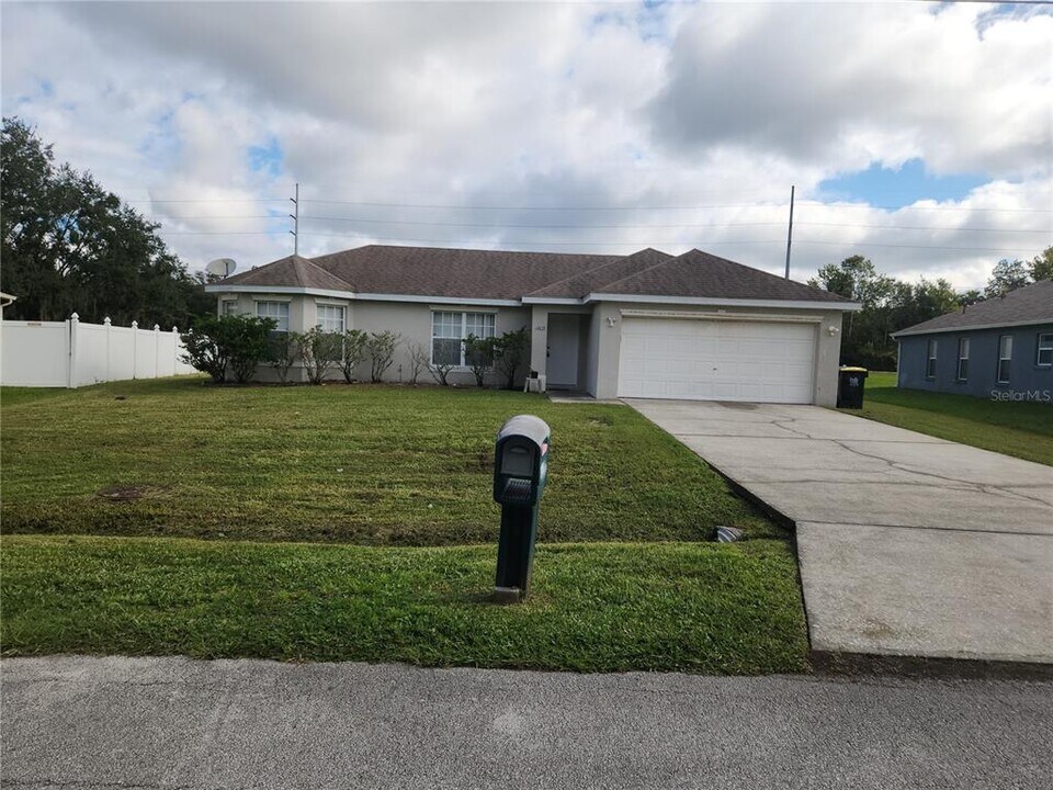 1405 Teal Ct in Poinciana, FL - Building Photo