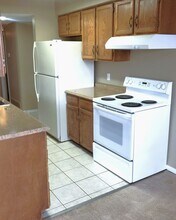 17600 E Loyola Dr in Aurora, CO - Building Photo - Building Photo