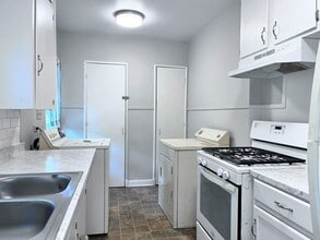 2308 8th St in Bay City, TX - Building Photo - Building Photo