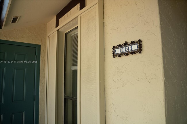 11242 SW 116th Ln in Miami, FL - Building Photo - Building Photo