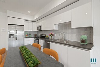 Gramercy Park by Wiseman in Los Angeles, CA - Building Photo - Building Photo