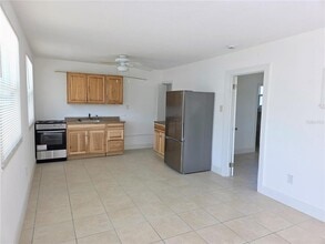 6931 Hibiscus Ave S in South Pasadena, FL - Building Photo - Building Photo