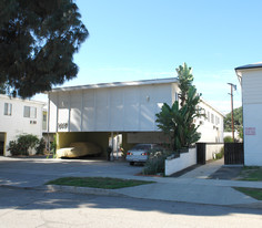 5647-5651 Cartwright Ave in North Hollywood, CA - Foto de edificio - Building Photo