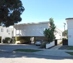 5647-5651 Cartwright Ave in North Hollywood, CA - Building Photo - Building Photo