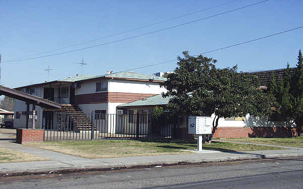 161 Starr Ave in Turlock, CA - Building Photo - Building Photo