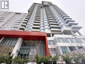 25 Holly St in Toronto, ON - Building Photo