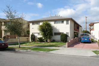 415 Fischer St in Glendale, CA - Building Photo - Building Photo