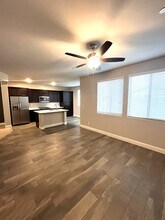 6212 E Sydney Dr in Fresno, CA - Building Photo - Building Photo