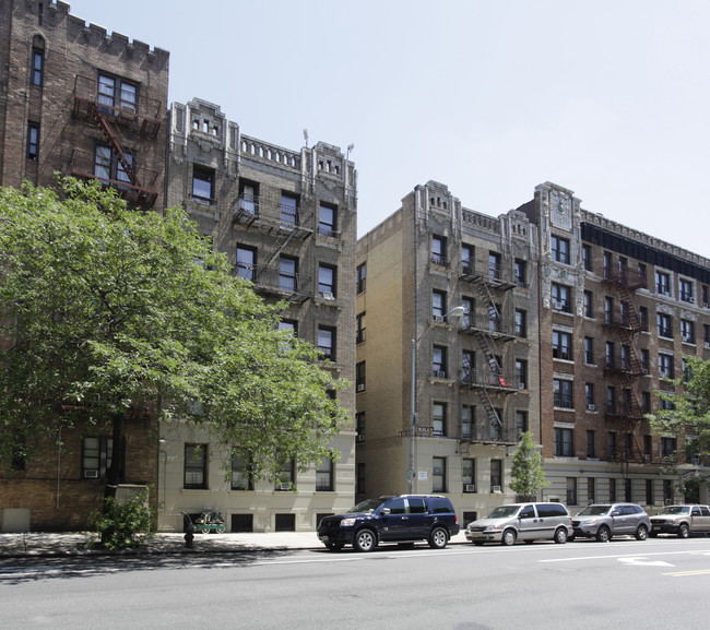 52 Saint Nicholas Place in New York, NY - Building Photo - Building Photo