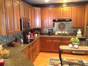 1518 Enyart Way, Unit Unit 301 in Annapolis, MD - Building Photo - Building Photo