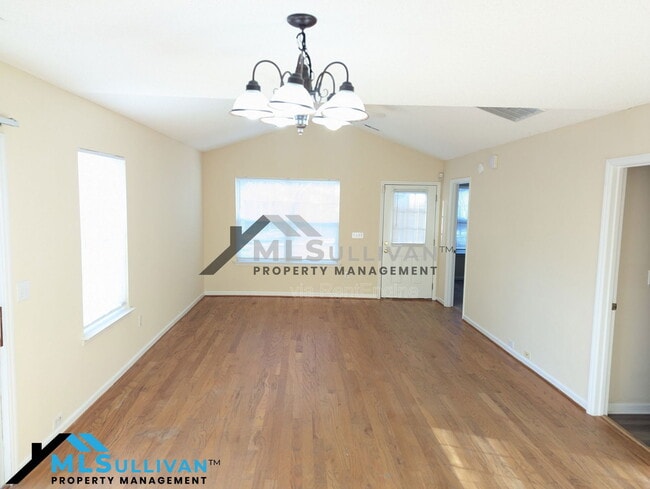 5015 Silhouette Dr in Durham, NC - Building Photo - Building Photo