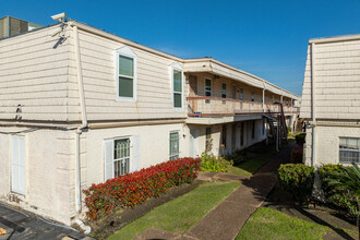 Happy Village Condominium in Houston, TX - Building Photo - Building Photo